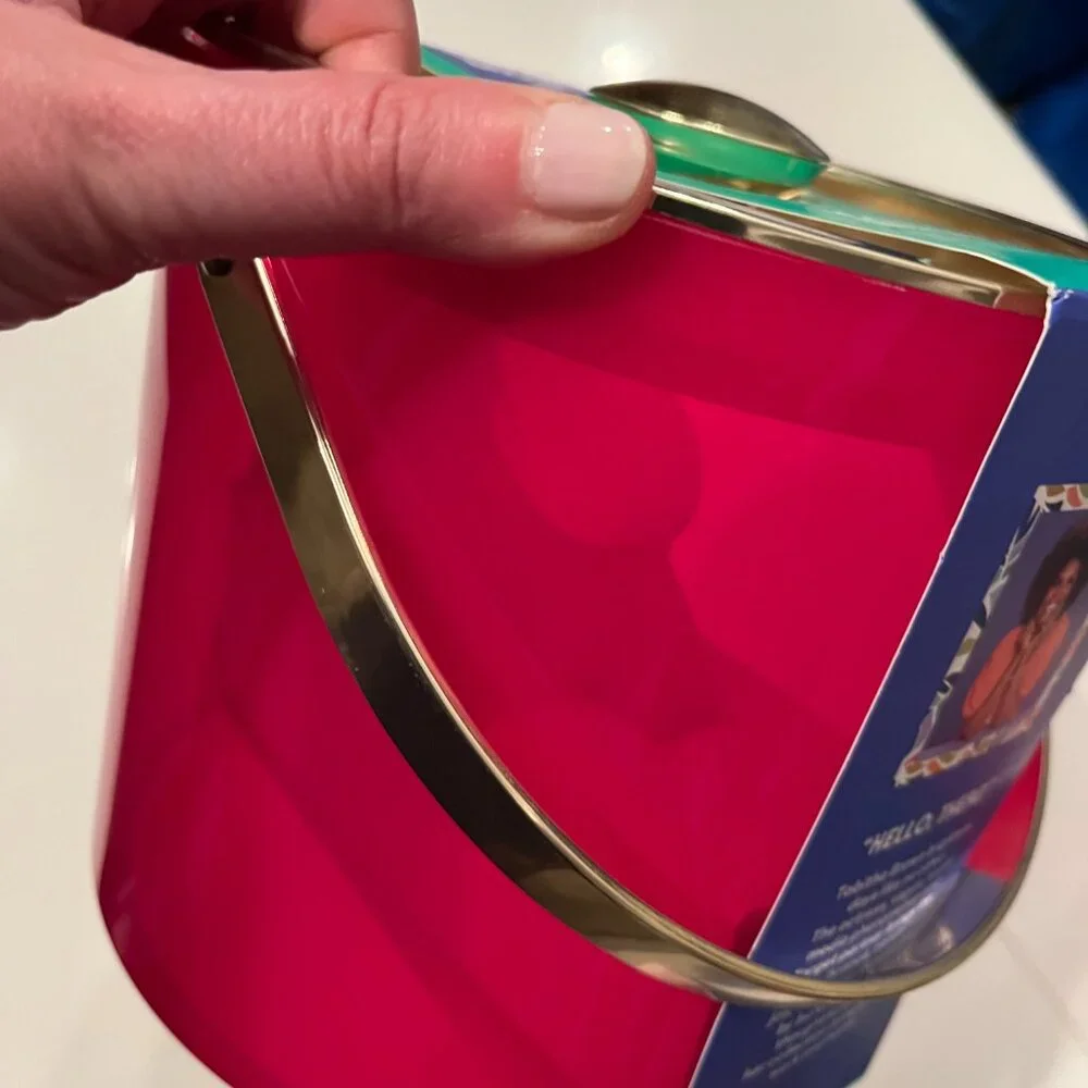 Plastic Ice‎ Bucket and Scoop (Hot Pink and Gold!) (NEW)